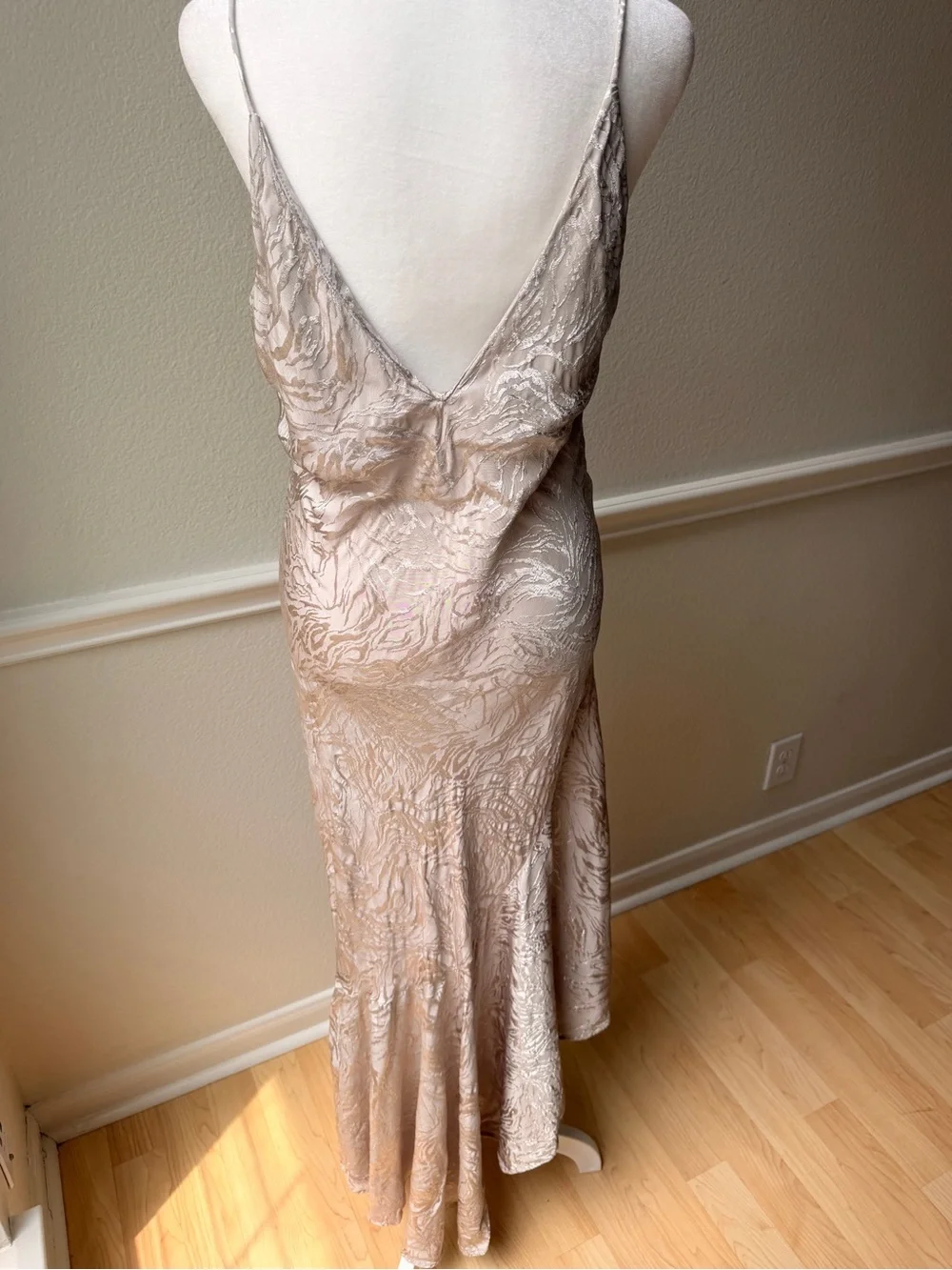 H&M Jacquard Slip‎ Dress Satin V-Neck Midi Champagne Beige Fairy Minimalist